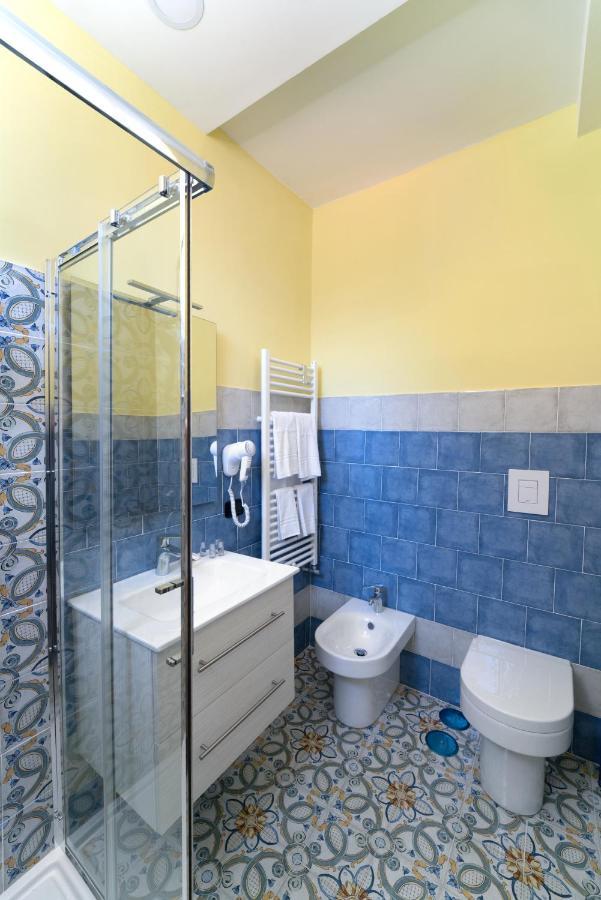 Suite & Luxury Rooms Palazzo Diomede Carafa Neapol Zewnętrze zdjęcie